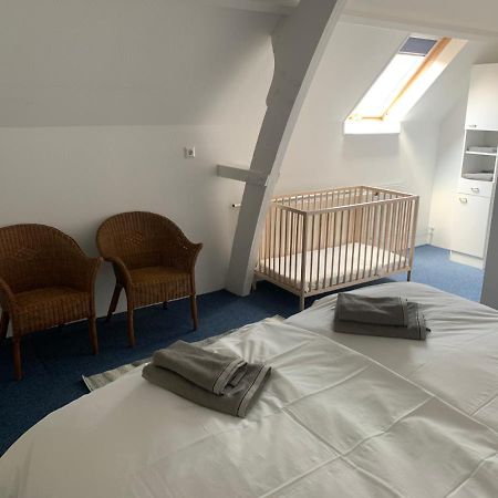 Pakhuis aan de Haven - bakboord Zierikzee Buitenkant foto