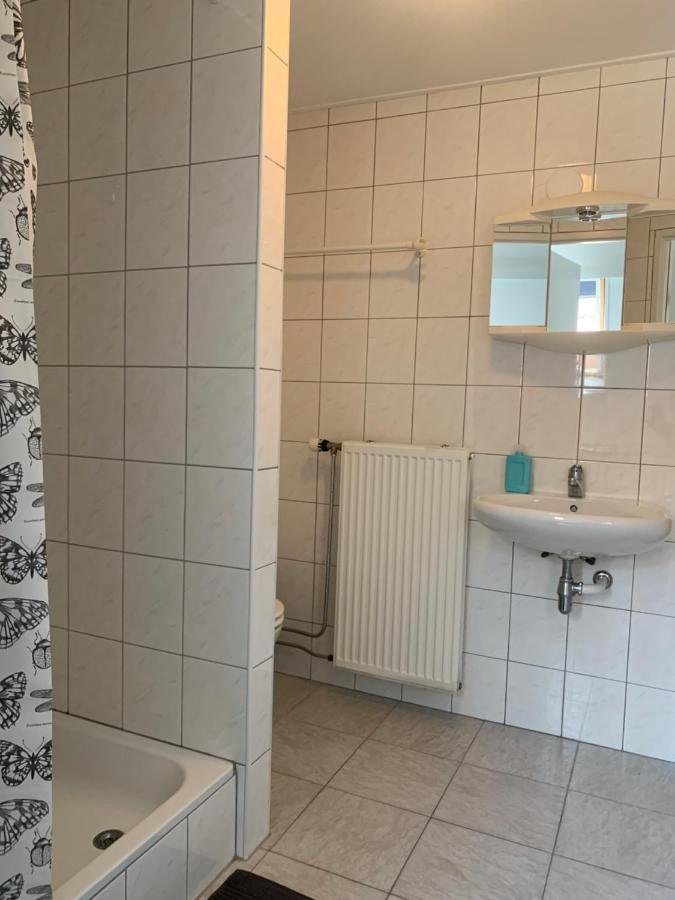Pakhuis aan de Haven - bakboord Zierikzee Buitenkant foto